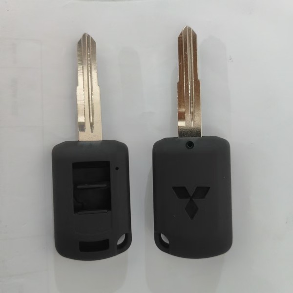 Mitsubishi 2+1 buttons key shell left blade(With logo)